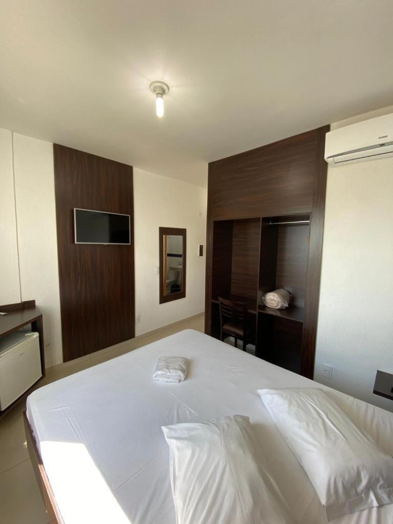 Hotel Rota Do Sol Patrocinio Exterior photo